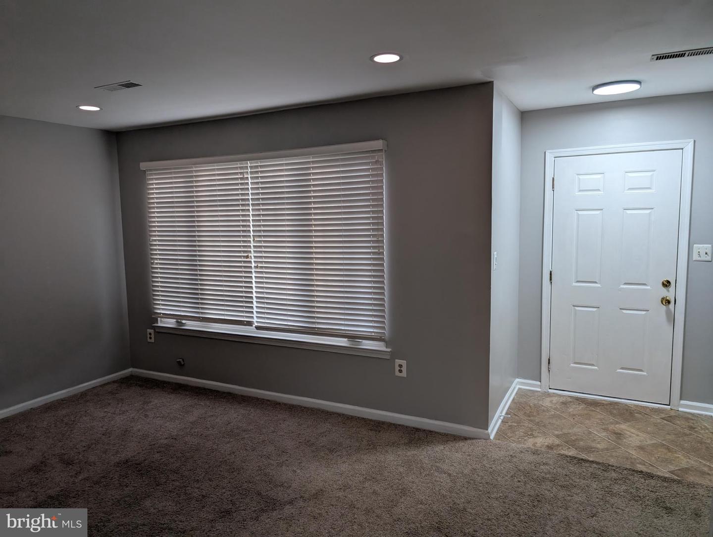 401 WINDSOR RIDGE CT, FREDERICKSBURG, Virginia 22405, 2 Bedrooms Bedrooms, ,2 BathroomsBathrooms,Residential,For sale,401 WINDSOR RIDGE CT,VAST2039484 MLS # VAST2039484