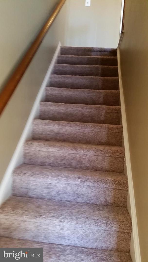 401 WINDSOR RIDGE CT, FREDERICKSBURG, Virginia 22405, 2 Bedrooms Bedrooms, ,2 BathroomsBathrooms,Residential,For sale,401 WINDSOR RIDGE CT,VAST2039484 MLS # VAST2039484