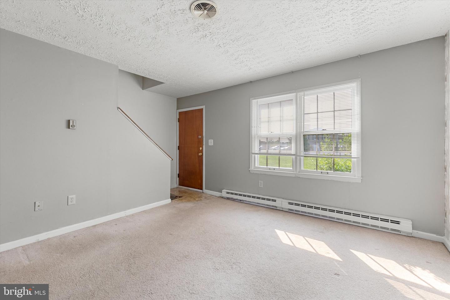 121 CHINKAPIN DR, STEPHENS CITY, Virginia 22655, 2 Bedrooms Bedrooms, ,1 BathroomBathrooms,Residential,For sale,121 CHINKAPIN DR,VAFV2034648 MLS # VAFV2034648