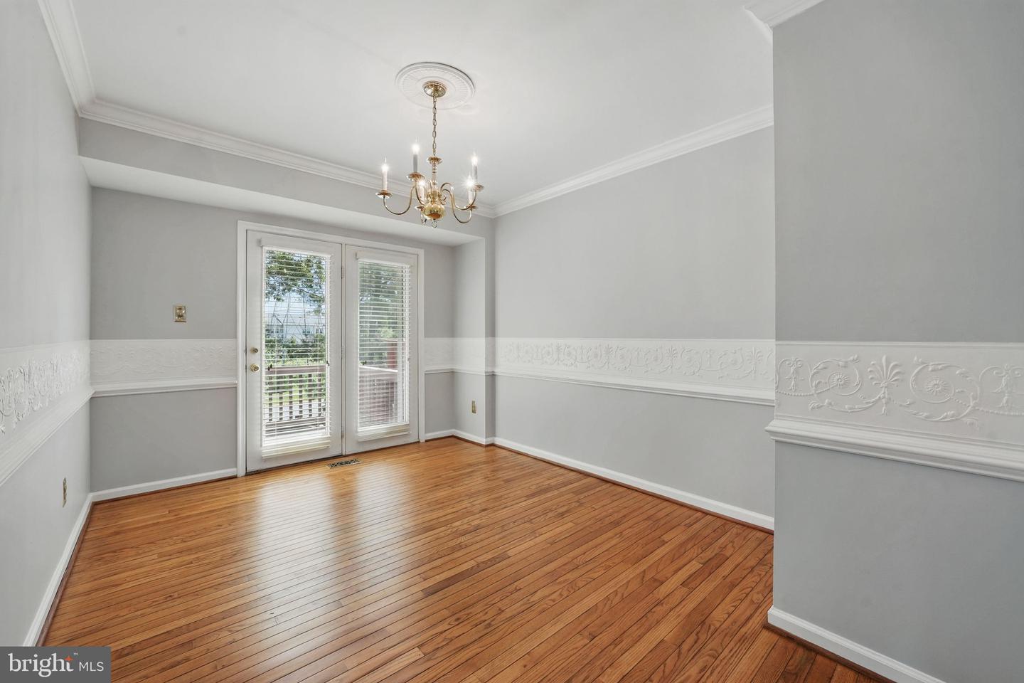 7320 HARTSHORNE SQ, ALEXANDRIA, Virginia 22315, 3 Bedrooms Bedrooms, ,2 BathroomsBathrooms,Residential,For sale,7320 HARTSHORNE SQ,VAFX2245564 MLS # VAFX2245564