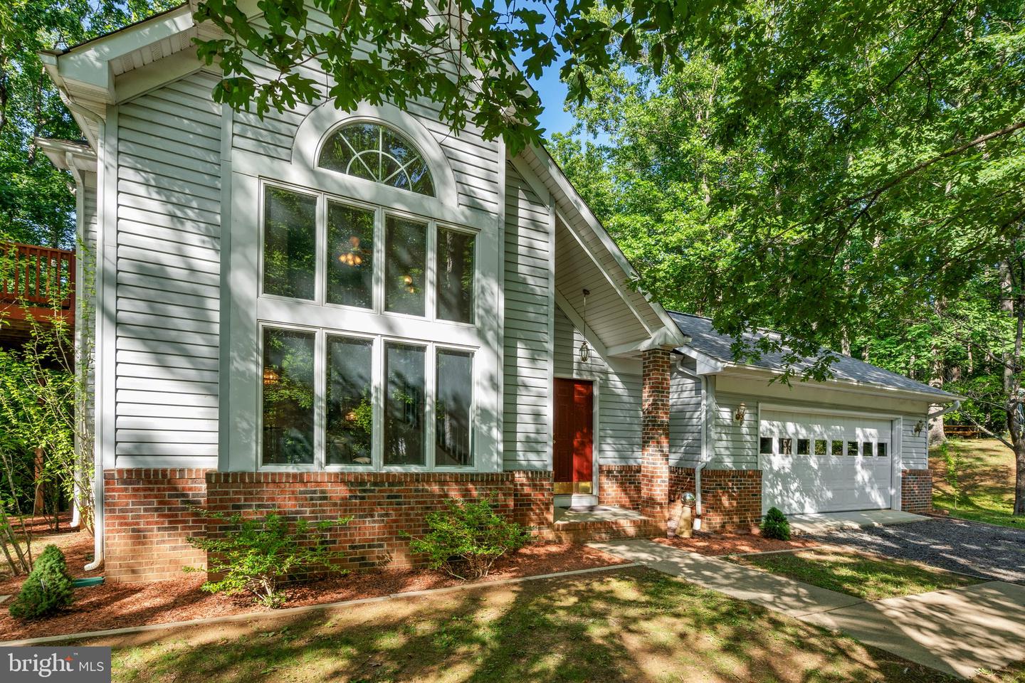 11115 ORLEAN VISTA DR, MARSHALL, Virginia 20115, 4 Bedrooms Bedrooms, ,3 BathroomsBathrooms,Residential,For sale,11115 ORLEAN VISTA DR,VAFQ2016936 MLS # VAFQ2016936