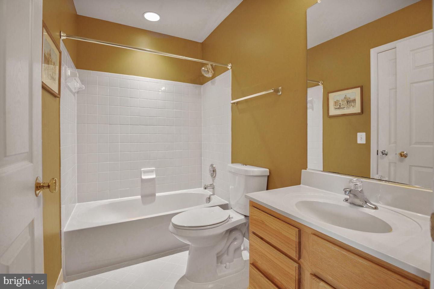 5335 ROSEMALLOW CIR, CENTREVILLE, Virginia 20120, 3 Bedrooms Bedrooms, ,3 BathroomsBathrooms,Residential,For sale,5335 ROSEMALLOW CIR,VAFX2245300 MLS # VAFX2245300
