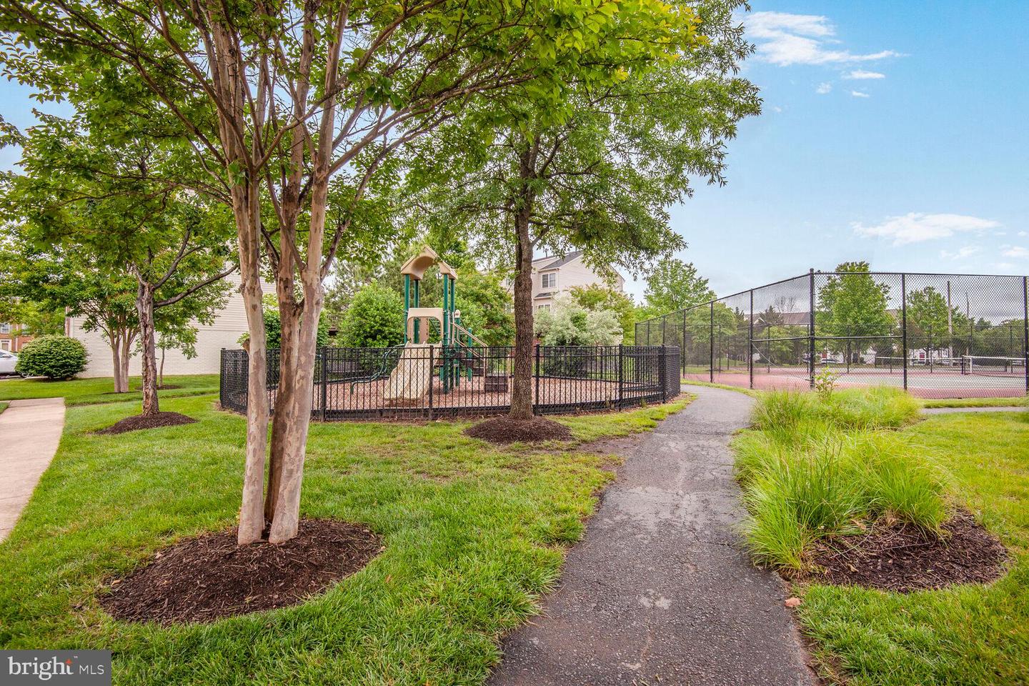 5335 ROSEMALLOW CIR, CENTREVILLE, Virginia 20120, 3 Bedrooms Bedrooms, ,3 BathroomsBathrooms,Residential,For sale,5335 ROSEMALLOW CIR,VAFX2245300 MLS # VAFX2245300