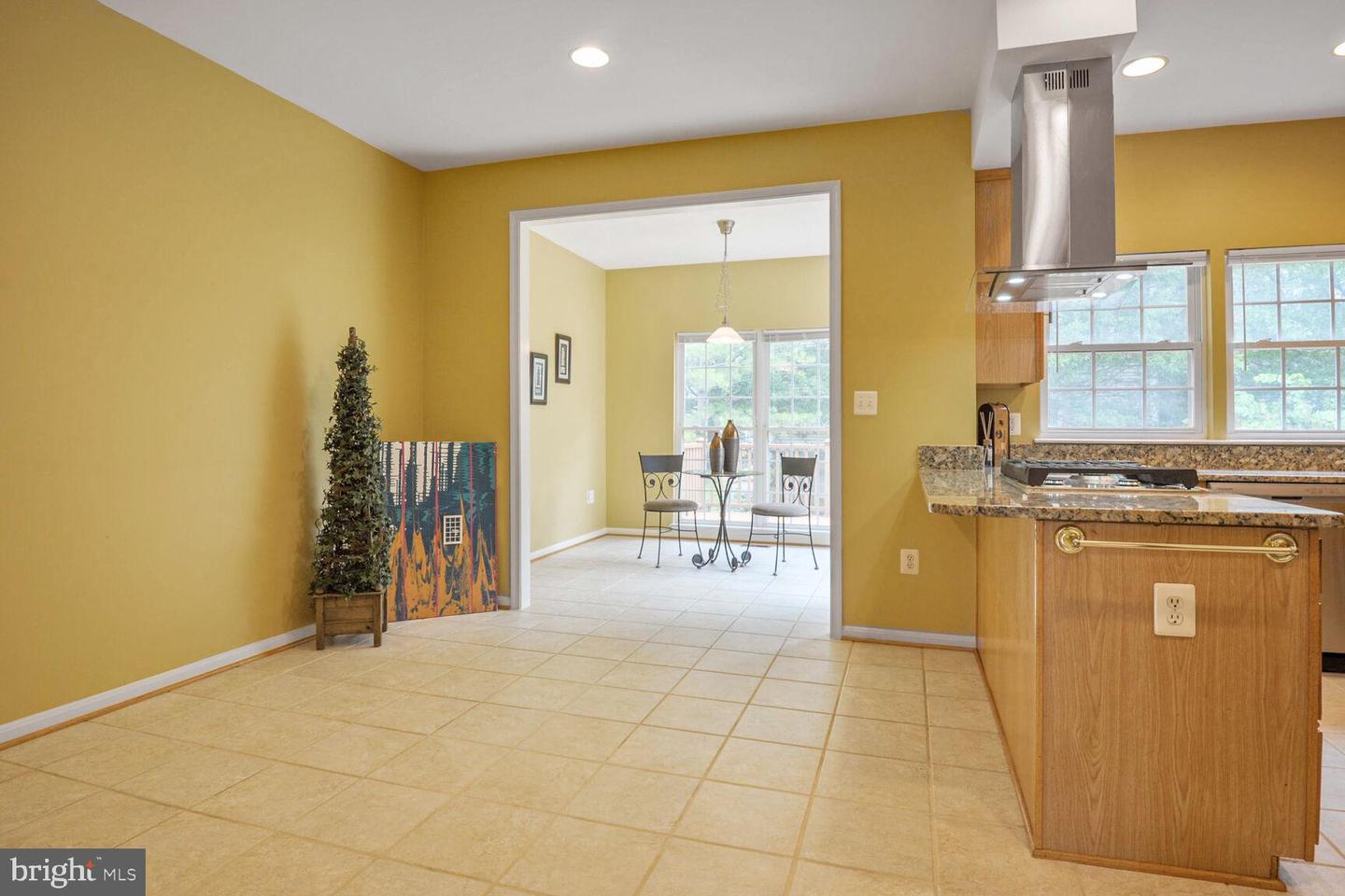 5335 ROSEMALLOW CIR, CENTREVILLE, Virginia 20120, 3 Bedrooms Bedrooms, ,3 BathroomsBathrooms,Residential,For sale,5335 ROSEMALLOW CIR,VAFX2245300 MLS # VAFX2245300