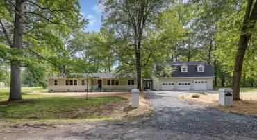 30 LAKE DR, STAFFORD, Virginia 22554, 4 Bedrooms Bedrooms, ,2 BathroomsBathrooms,Residential,For sale,30 LAKE DR,VAST2039486 MLS # VAST2039486