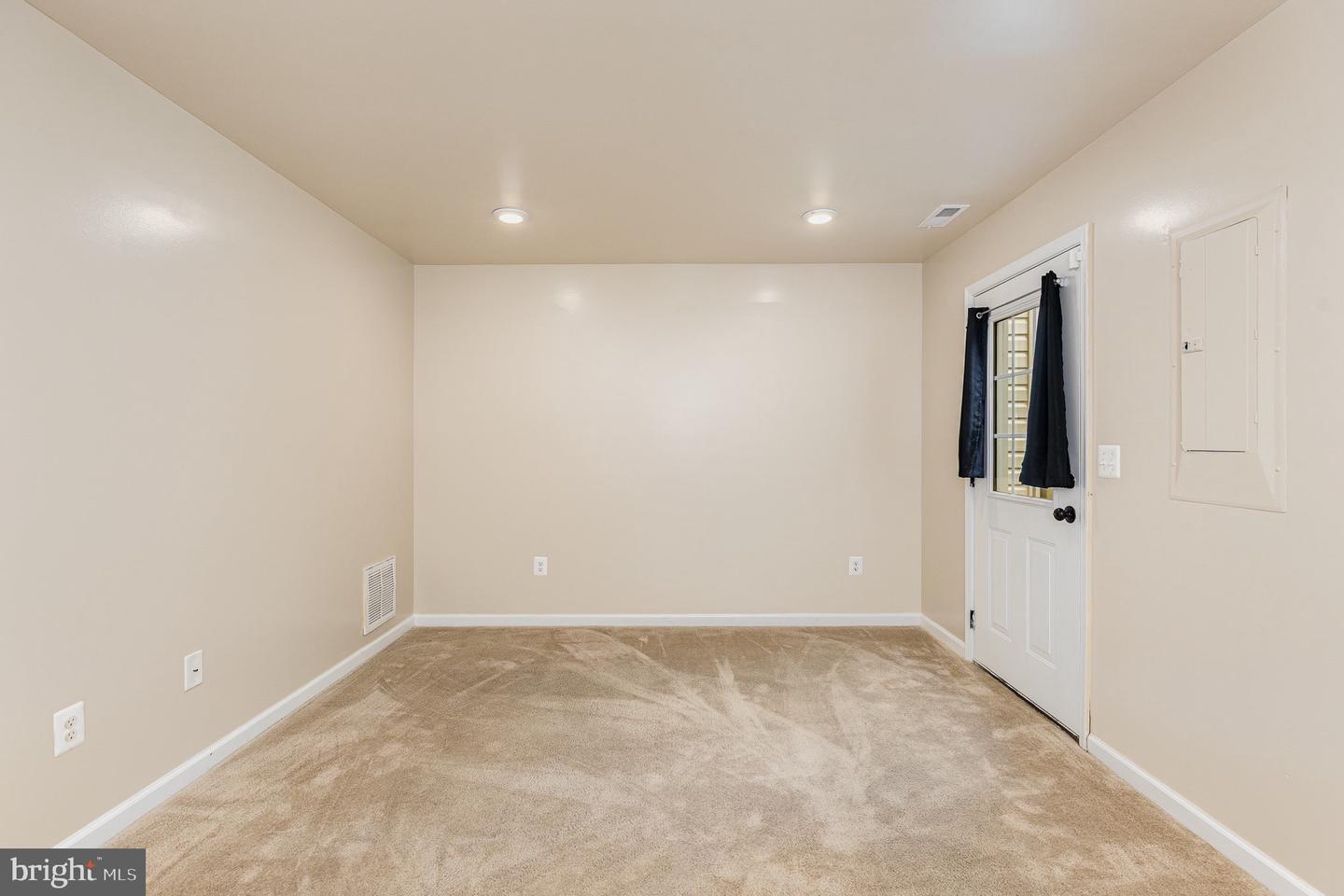 2239 MALLARD LANDING DR, FREDERICKSBURG, Virginia 22408, 4 Bedrooms Bedrooms, ,2 BathroomsBathrooms,Residential,For sale,2239 MALLARD LANDING DR,VASP2033668 MLS # VASP2033668