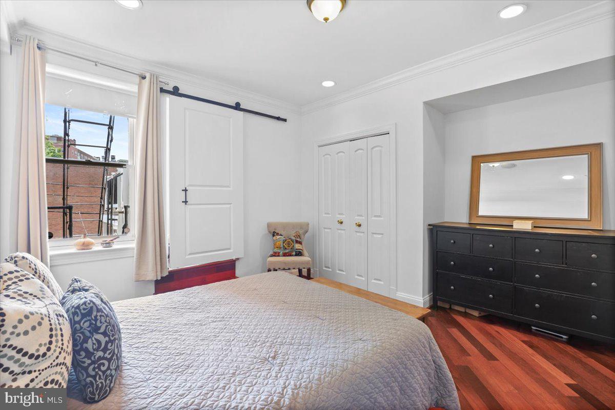 1832 CALVERT ST NW #3, WASHINGTON, District Of Columbia 20009, 2 Bedrooms Bedrooms, ,2 BathroomsBathrooms,Residential,For sale,1832 CALVERT ST NW #3,DCDC2204044 MLS # DCDC2204044
