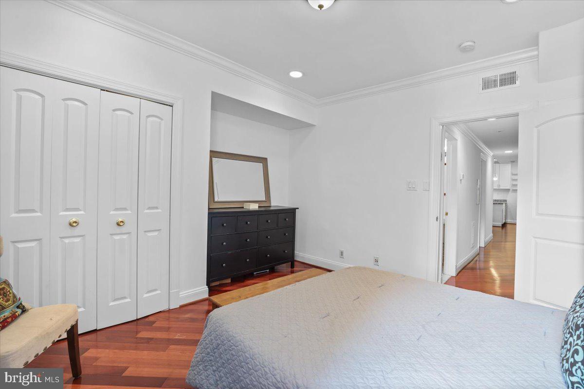 1832 CALVERT ST NW #3, WASHINGTON, District Of Columbia 20009, 2 Bedrooms Bedrooms, ,2 BathroomsBathrooms,Residential,For sale,1832 CALVERT ST NW #3,DCDC2204044 MLS # DCDC2204044