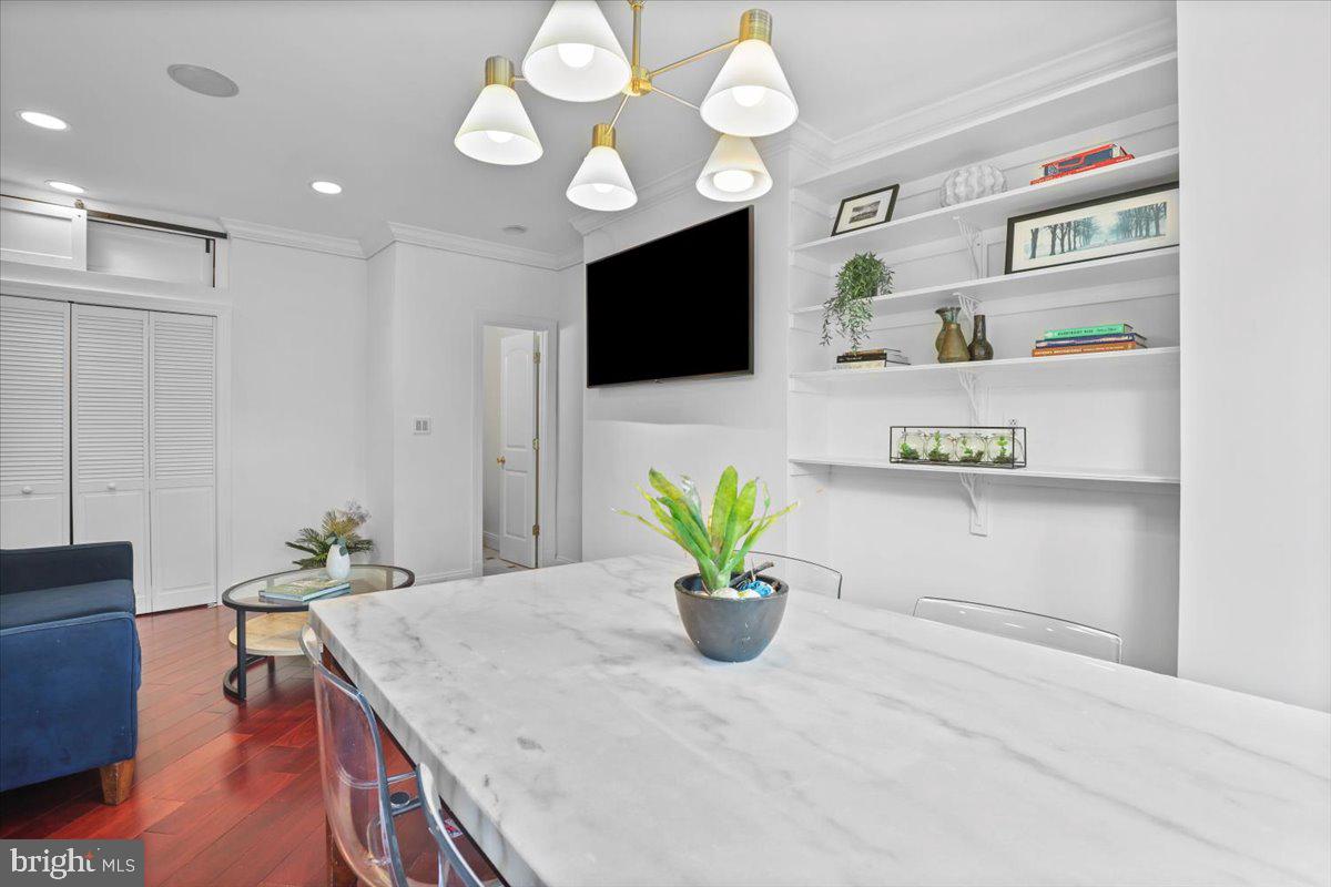 1832 CALVERT ST NW #3, WASHINGTON, District Of Columbia 20009, 2 Bedrooms Bedrooms, ,2 BathroomsBathrooms,Residential,For sale,1832 CALVERT ST NW #3,DCDC2204044 MLS # DCDC2204044