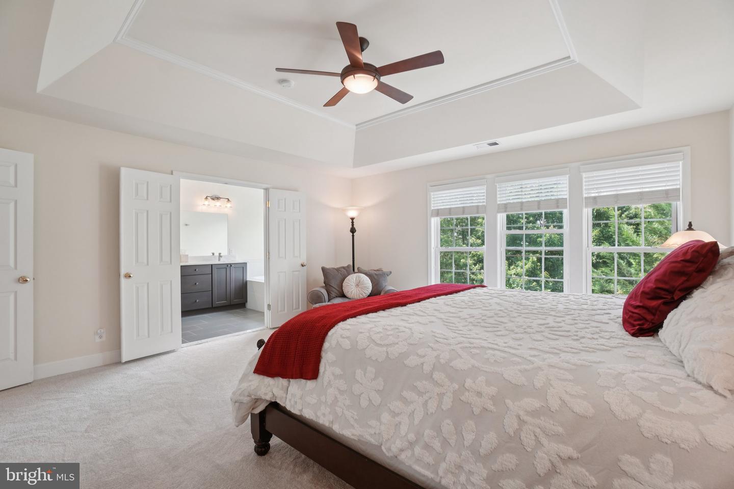 2402 HUNTINGTON PARK DR, ALEXANDRIA, Virginia 22303, 4 Bedrooms Bedrooms, ,3 BathroomsBathrooms,Residential,For sale,2402 HUNTINGTON PARK DR,VAFX2245362 MLS # VAFX2245362