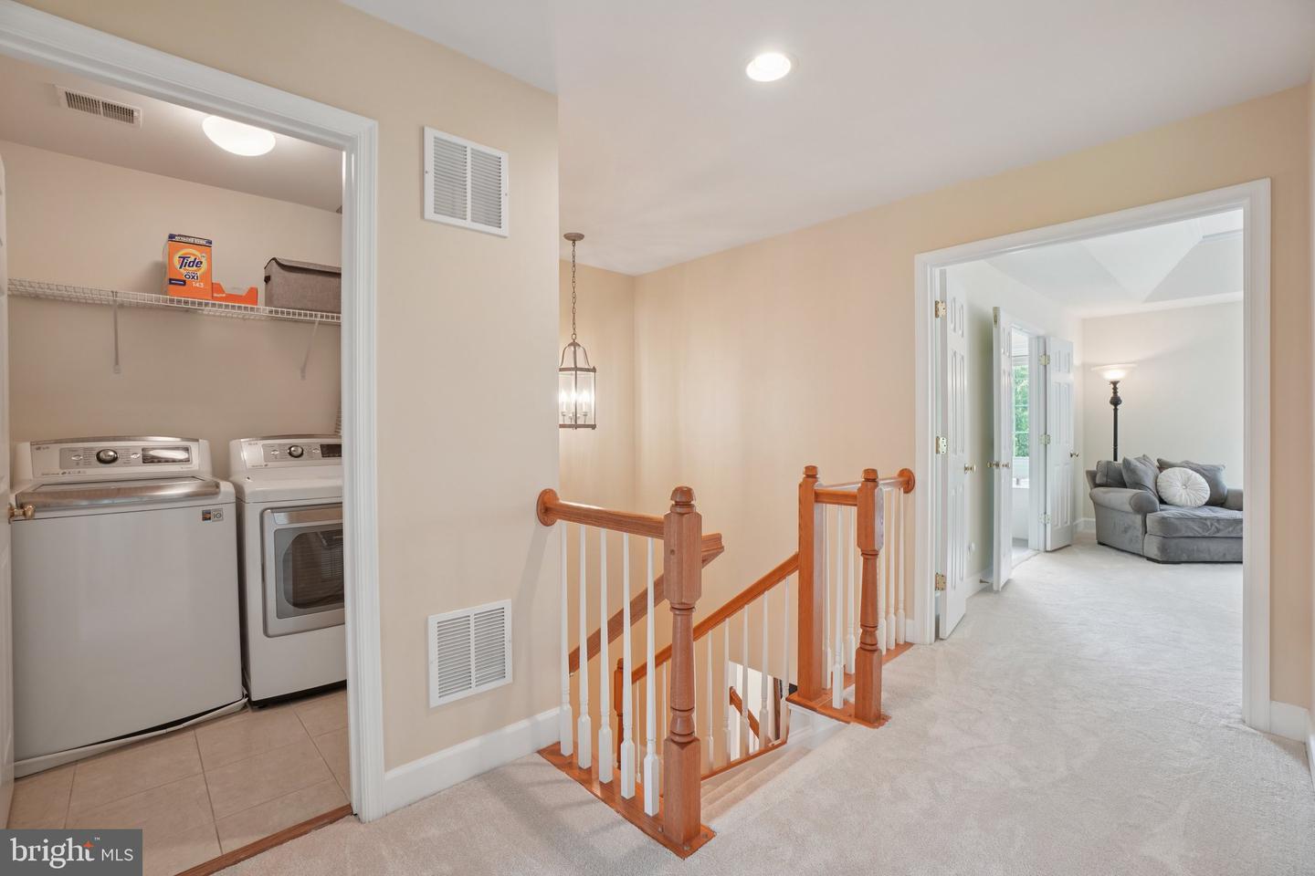 2402 HUNTINGTON PARK DR, ALEXANDRIA, Virginia 22303, 4 Bedrooms Bedrooms, ,3 BathroomsBathrooms,Residential,For sale,2402 HUNTINGTON PARK DR,VAFX2245362 MLS # VAFX2245362