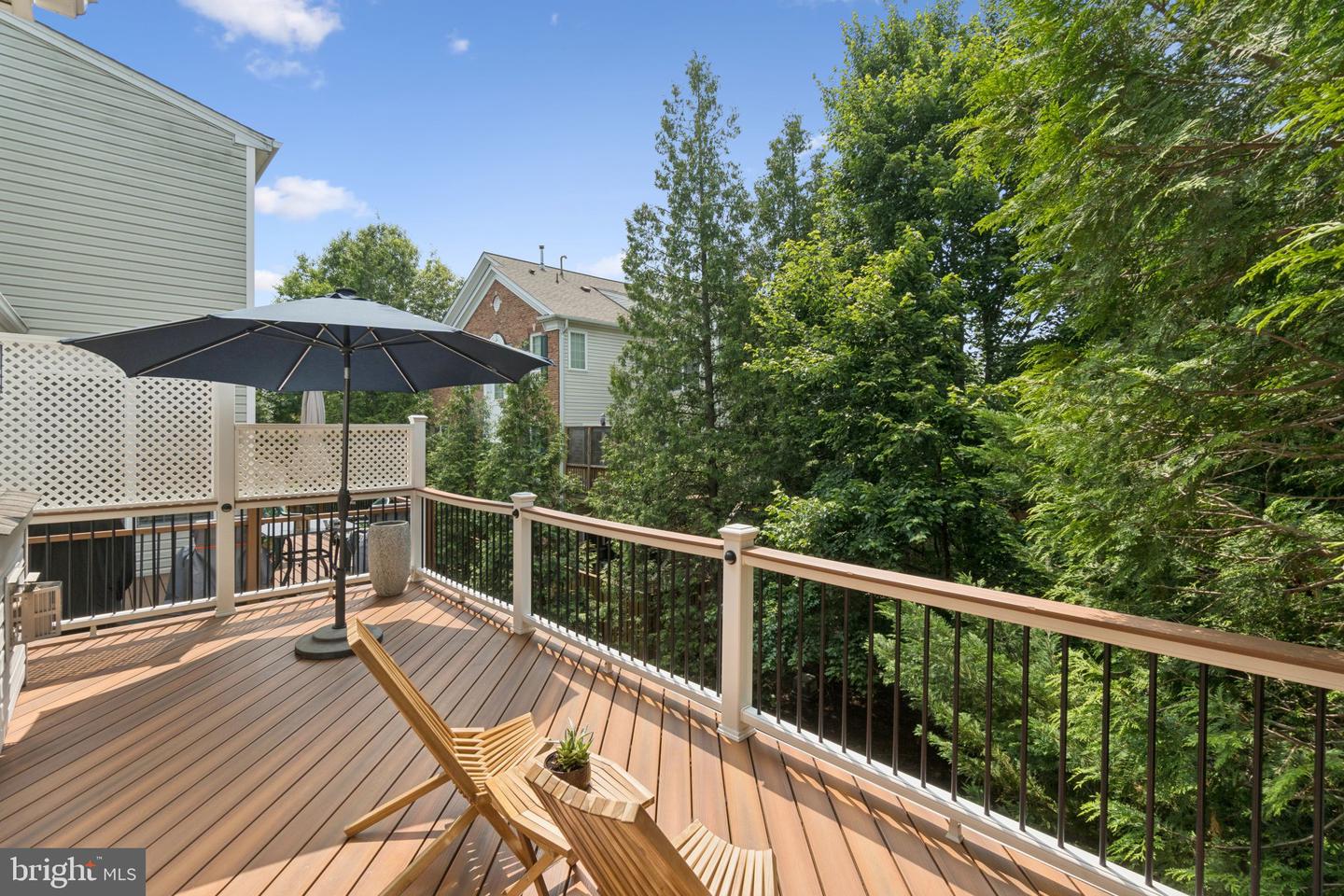 2402 HUNTINGTON PARK DR, ALEXANDRIA, Virginia 22303, 4 Bedrooms Bedrooms, ,3 BathroomsBathrooms,Residential,For sale,2402 HUNTINGTON PARK DR,VAFX2245362 MLS # VAFX2245362
