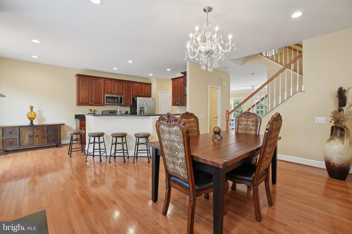 2402 HUNTINGTON PARK DR, ALEXANDRIA, Virginia 22303, 4 Bedrooms Bedrooms, ,3 BathroomsBathrooms,Residential,For sale,2402 HUNTINGTON PARK DR,VAFX2245362 MLS # VAFX2245362