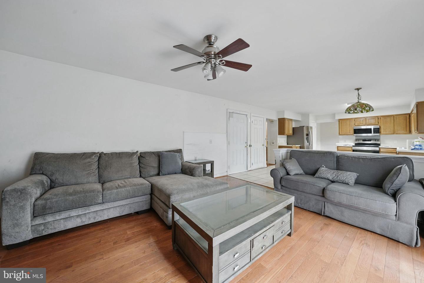 4412 MARSALA GLEN WAY, FAIRFAX, Virginia 22033, 4 Bedrooms Bedrooms, ,3 BathroomsBathrooms,Residential,For sale,4412 MARSALA GLEN WAY,VAFX2245528 MLS # VAFX2245528