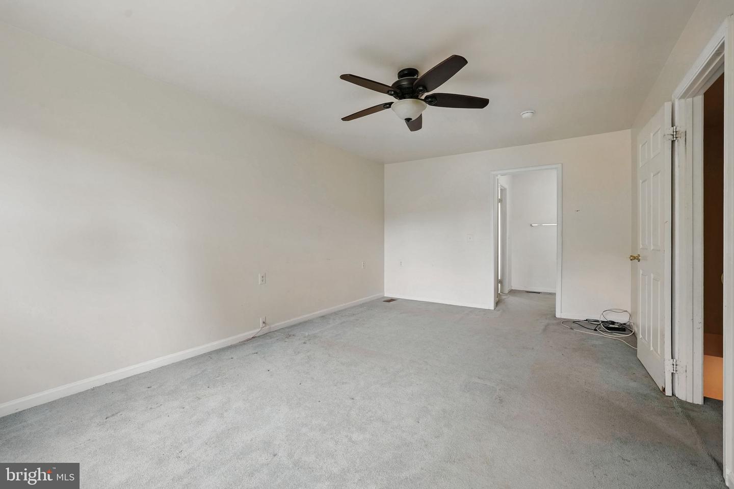 4412 MARSALA GLEN WAY, FAIRFAX, Virginia 22033, 4 Bedrooms Bedrooms, ,3 BathroomsBathrooms,Residential,For sale,4412 MARSALA GLEN WAY,VAFX2245528 MLS # VAFX2245528