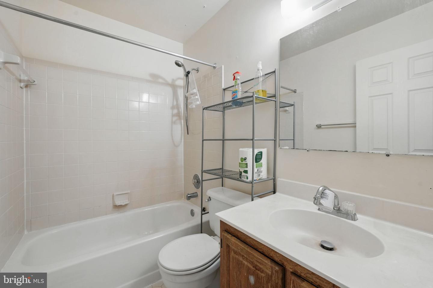 4412 MARSALA GLEN WAY, FAIRFAX, Virginia 22033, 4 Bedrooms Bedrooms, ,3 BathroomsBathrooms,Residential,For sale,4412 MARSALA GLEN WAY,VAFX2245528 MLS # VAFX2245528