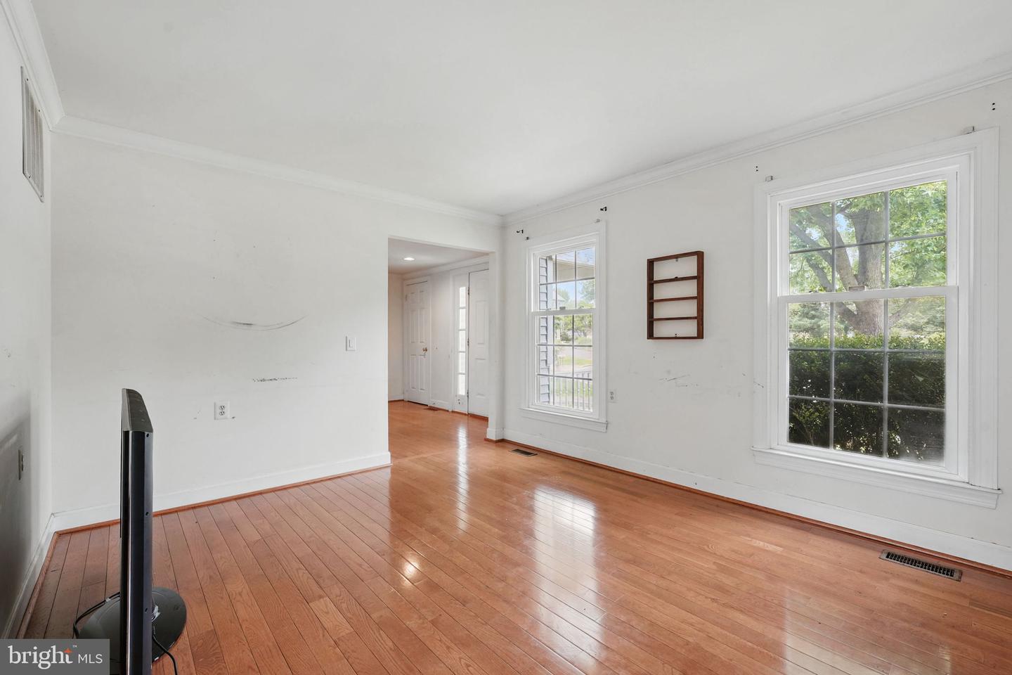 4412 MARSALA GLEN WAY, FAIRFAX, Virginia 22033, 4 Bedrooms Bedrooms, ,3 BathroomsBathrooms,Residential,For sale,4412 MARSALA GLEN WAY,VAFX2245528 MLS # VAFX2245528