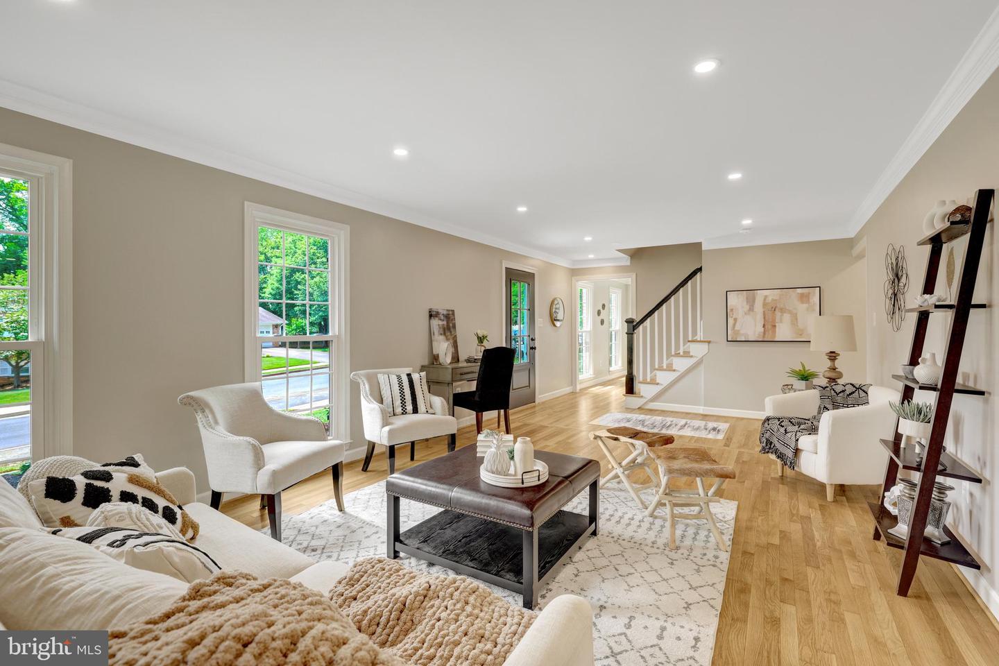 427 WEST ST NW, VIENNA, Virginia 22180, 5 Bedrooms Bedrooms, ,3 BathroomsBathrooms,Residential,For sale,427 WEST ST NW,VAFX2245596 MLS # VAFX2245596