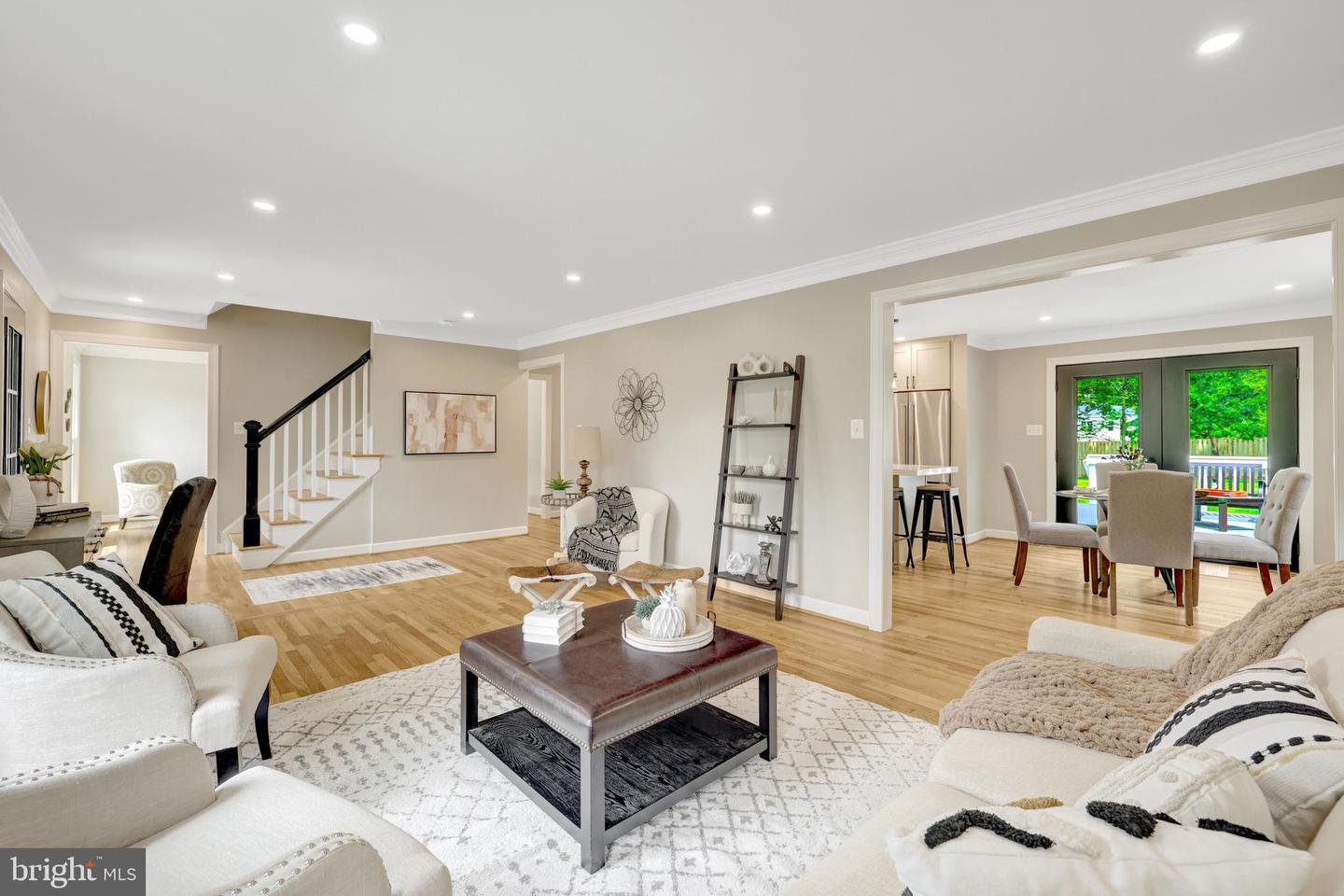427 WEST ST NW, VIENNA, Virginia 22180, 5 Bedrooms Bedrooms, ,3 BathroomsBathrooms,Residential,For sale,427 WEST ST NW,VAFX2245596 MLS # VAFX2245596