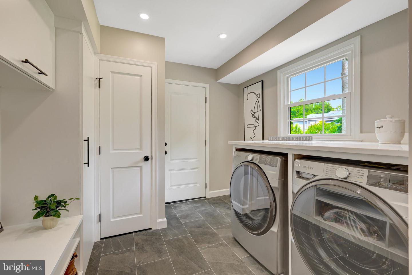 427 WEST ST NW, VIENNA, Virginia 22180, 5 Bedrooms Bedrooms, ,3 BathroomsBathrooms,Residential,For sale,427 WEST ST NW,VAFX2245596 MLS # VAFX2245596