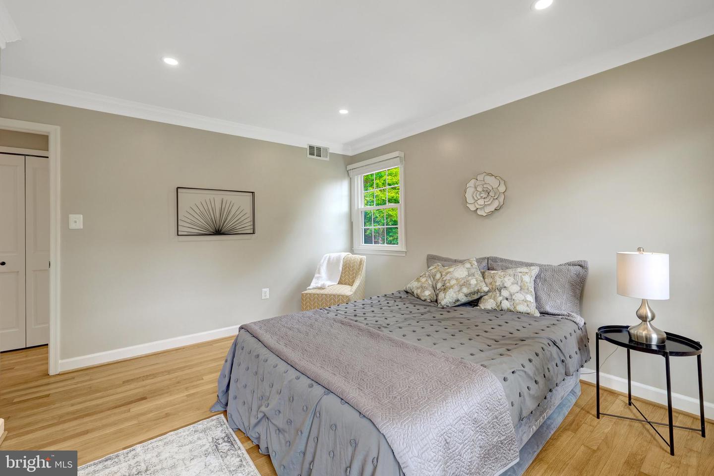427 WEST ST NW, VIENNA, Virginia 22180, 5 Bedrooms Bedrooms, ,3 BathroomsBathrooms,Residential,For sale,427 WEST ST NW,VAFX2245596 MLS # VAFX2245596