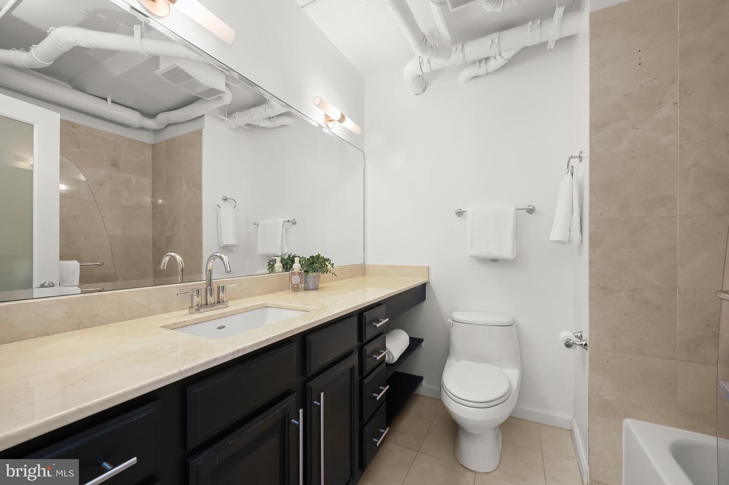 2311 M ST NW #PH-1007, WASHINGTON, District Of Columbia 20037, 1 Bedroom Bedrooms, ,1 BathroomBathrooms,Residential,For sale,2311 M ST NW #PH-1007,DCDC2204170 MLS # DCDC2204170