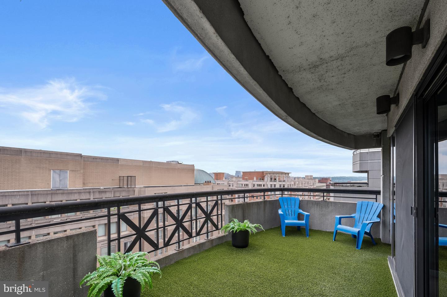 2311 M ST NW #PH-1007, WASHINGTON, District Of Columbia 20037, 1 Bedroom Bedrooms, ,1 BathroomBathrooms,Residential,For sale,2311 M ST NW #PH-1007,DCDC2204170 MLS # DCDC2204170