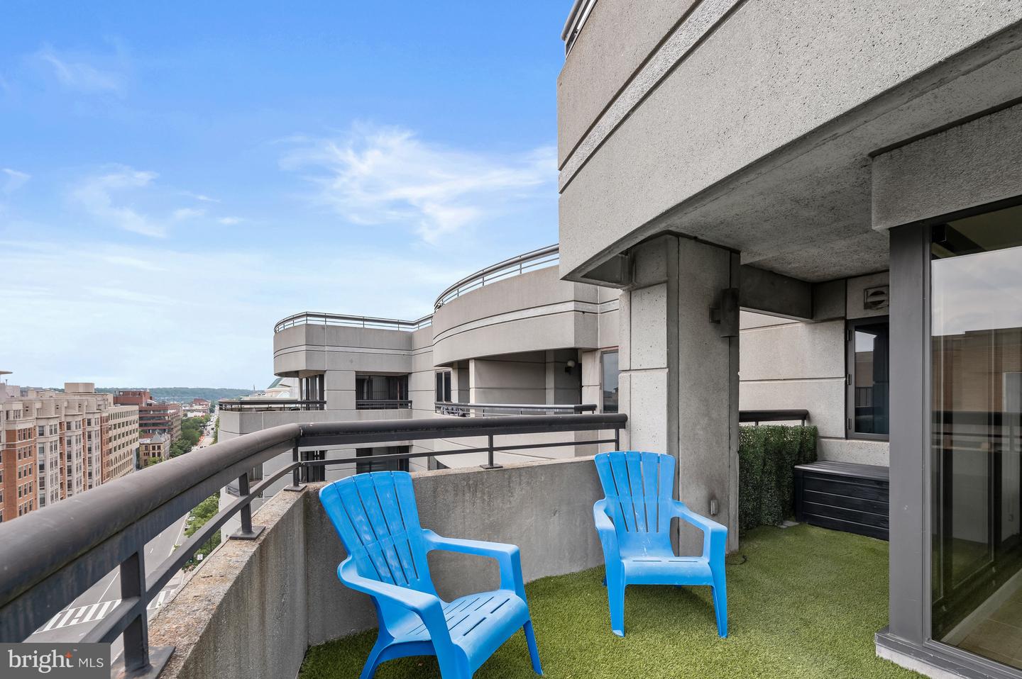 2311 M ST NW #PH-1007, WASHINGTON, District Of Columbia 20037, 1 Bedroom Bedrooms, ,1 BathroomBathrooms,Residential,For sale,2311 M ST NW #PH-1007,DCDC2204170 MLS # DCDC2204170