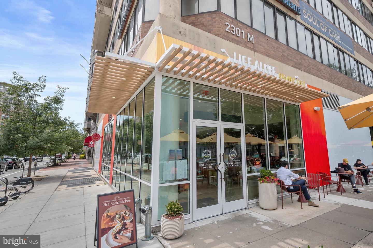 2311 M ST NW #PH-1007, WASHINGTON, District Of Columbia 20037, 1 Bedroom Bedrooms, ,1 BathroomBathrooms,Residential,For sale,2311 M ST NW #PH-1007,DCDC2204170 MLS # DCDC2204170