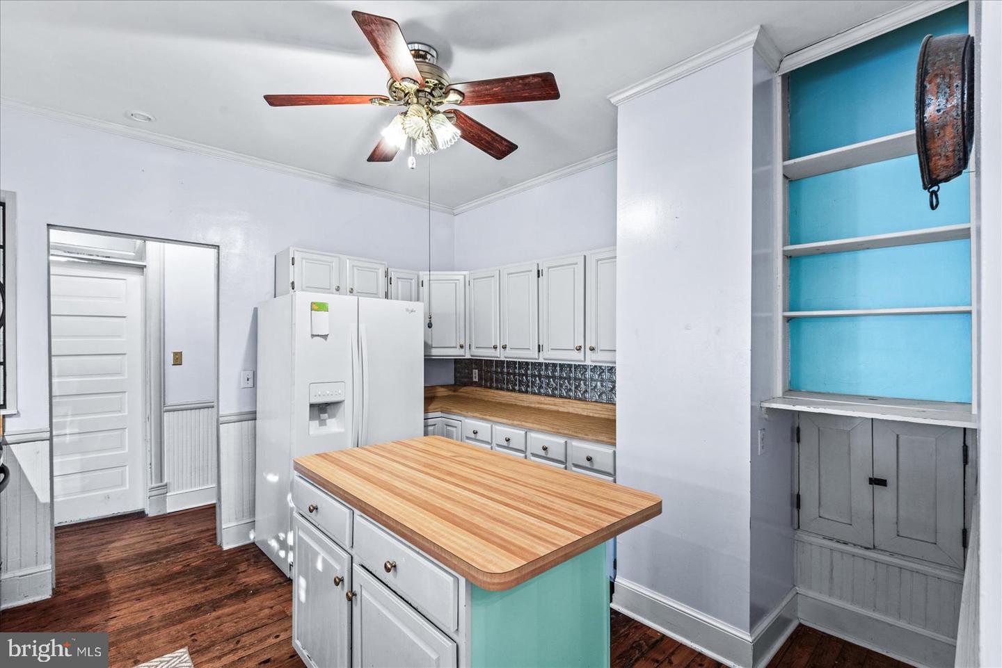 115 E BROADDUS AVE, BOWLING GREEN, Virginia 22427, 6 Bedrooms Bedrooms, ,5 BathroomsBathrooms,Residential,For sale,115 E BROADDUS AVE,VACV2008242 MLS # VACV2008242