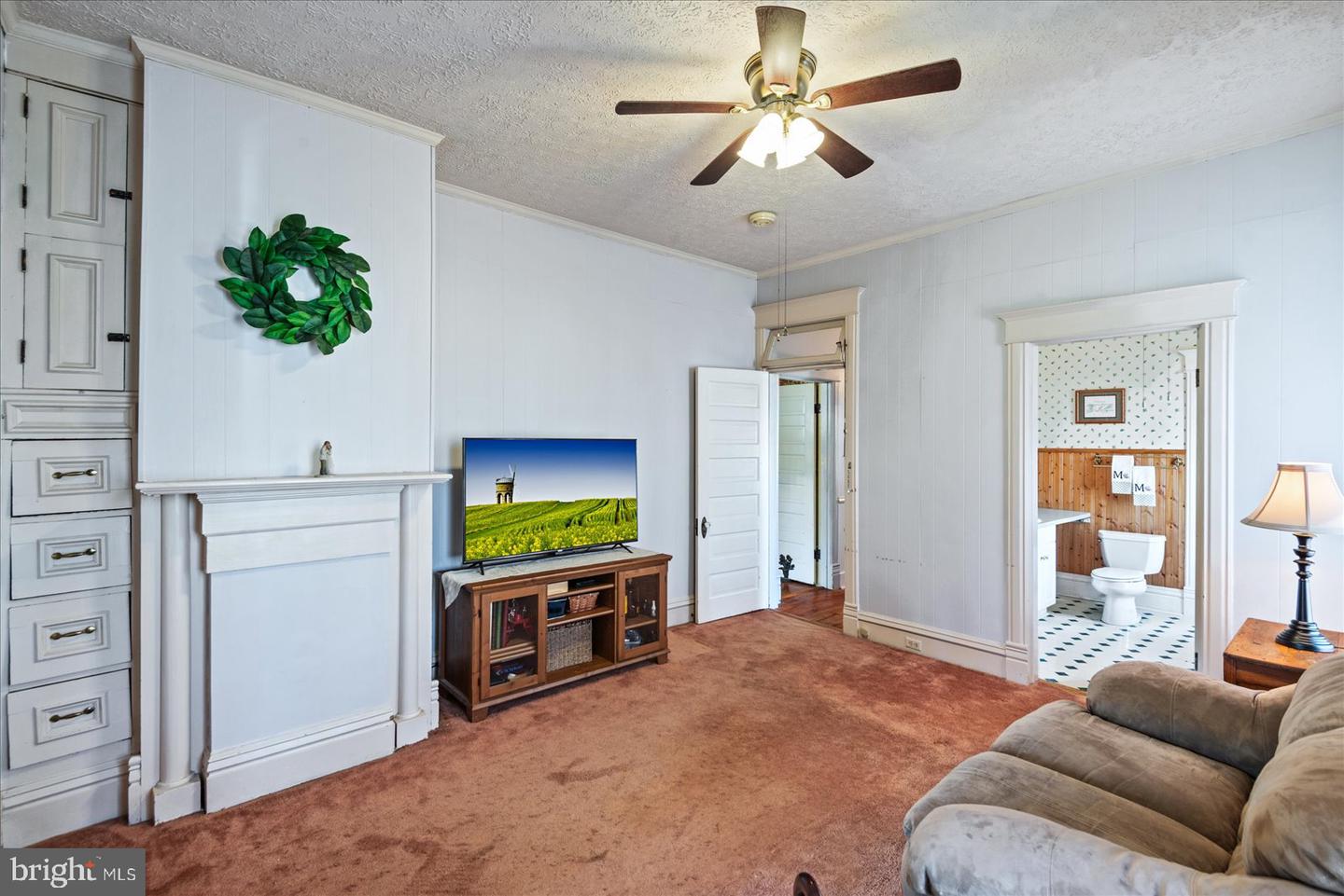 115 E BROADDUS AVE, BOWLING GREEN, Virginia 22427, 6 Bedrooms Bedrooms, ,5 BathroomsBathrooms,Residential,For sale,115 E BROADDUS AVE,VACV2008242 MLS # VACV2008242