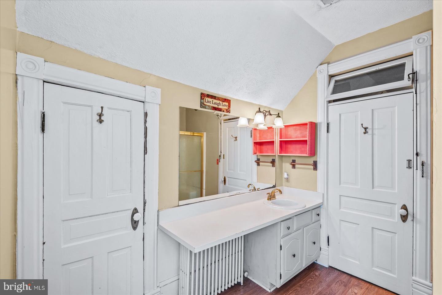 115 E BROADDUS AVE, BOWLING GREEN, Virginia 22427, 6 Bedrooms Bedrooms, ,5 BathroomsBathrooms,Residential,For sale,115 E BROADDUS AVE,VACV2008242 MLS # VACV2008242