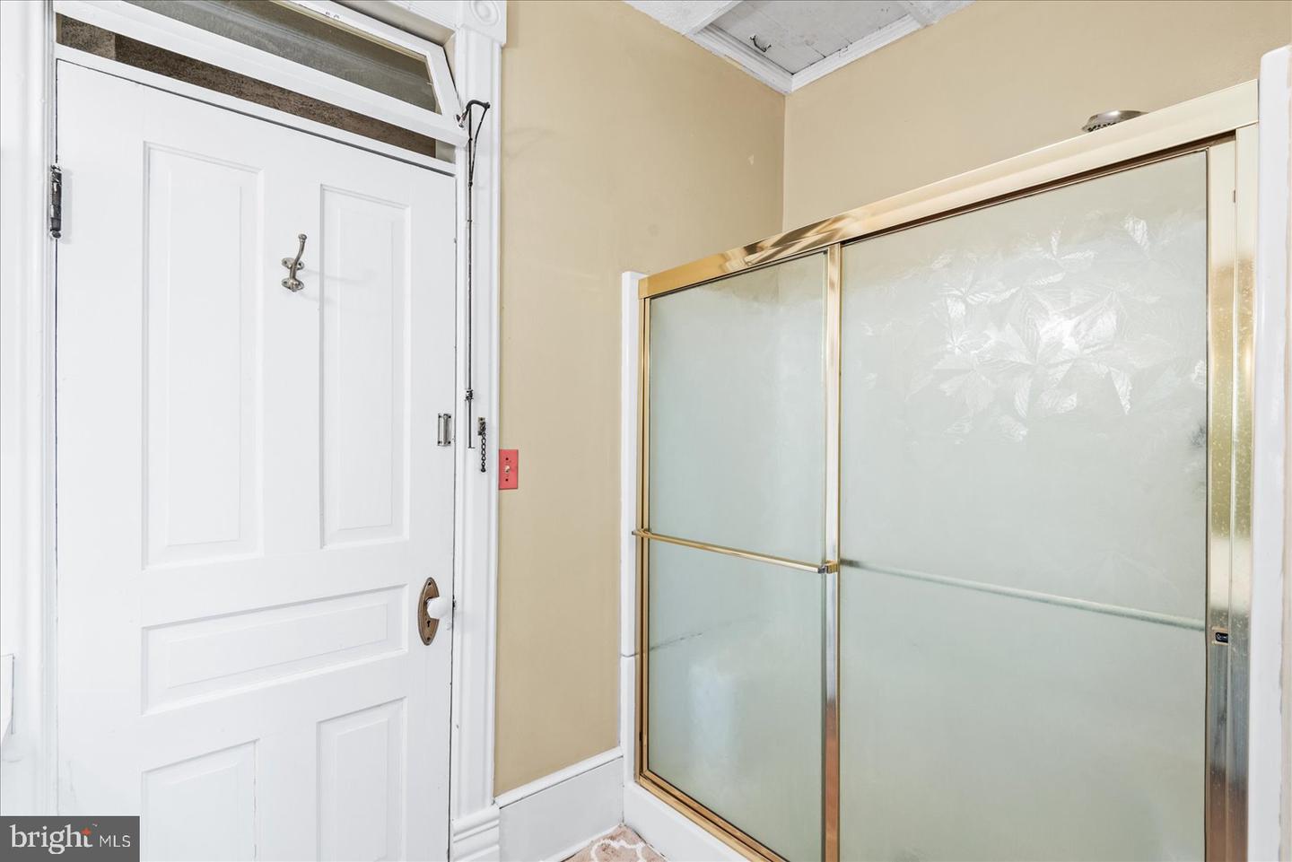 115 E BROADDUS AVE, BOWLING GREEN, Virginia 22427, 6 Bedrooms Bedrooms, ,5 BathroomsBathrooms,Residential,For sale,115 E BROADDUS AVE,VACV2008242 MLS # VACV2008242