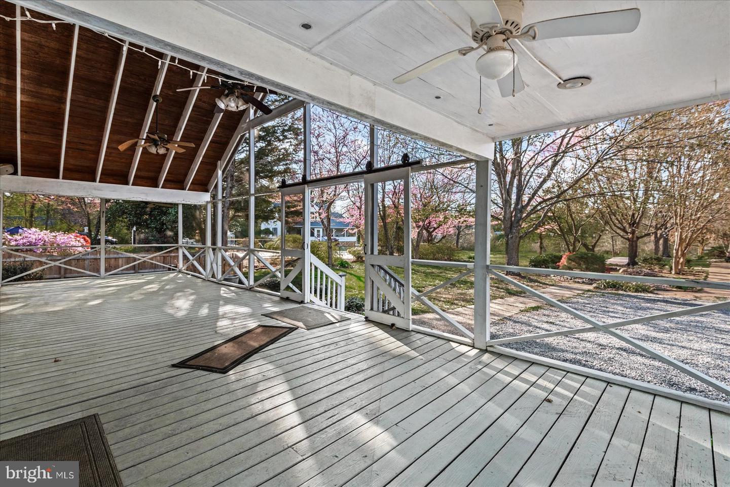 115 E BROADDUS AVE, BOWLING GREEN, Virginia 22427, 6 Bedrooms Bedrooms, ,5 BathroomsBathrooms,Residential,For sale,115 E BROADDUS AVE,VACV2008242 MLS # VACV2008242