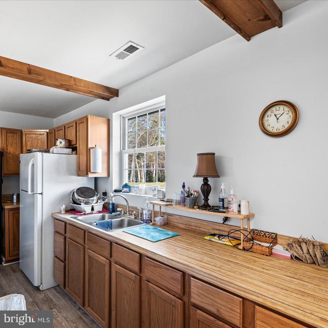 115 E BROADDUS AVE, BOWLING GREEN, Virginia 22427, 6 Bedrooms Bedrooms, ,5 BathroomsBathrooms,Residential,For sale,115 E BROADDUS AVE,VACV2008242 MLS # VACV2008242
