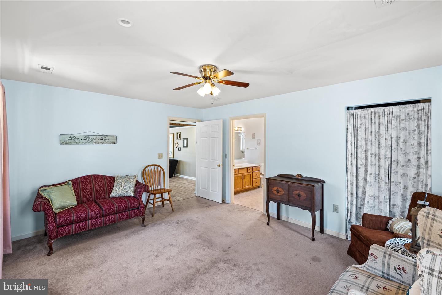 115 E BROADDUS AVE, BOWLING GREEN, Virginia 22427, 6 Bedrooms Bedrooms, ,5 BathroomsBathrooms,Residential,For sale,115 E BROADDUS AVE,VACV2008242 MLS # VACV2008242