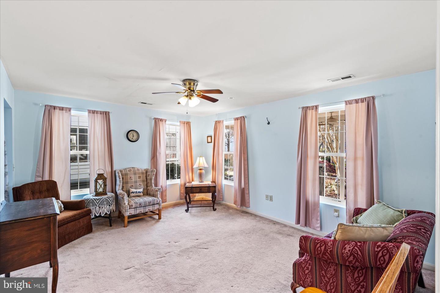 115 E BROADDUS AVE, BOWLING GREEN, Virginia 22427, 6 Bedrooms Bedrooms, ,5 BathroomsBathrooms,Residential,For sale,115 E BROADDUS AVE,VACV2008242 MLS # VACV2008242