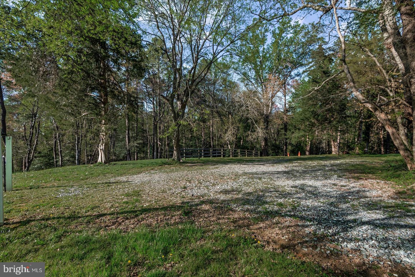 115 E BROADDUS AVE, BOWLING GREEN, Virginia 22427, 6 Bedrooms Bedrooms, ,5 BathroomsBathrooms,Residential,For sale,115 E BROADDUS AVE,VACV2008242 MLS # VACV2008242