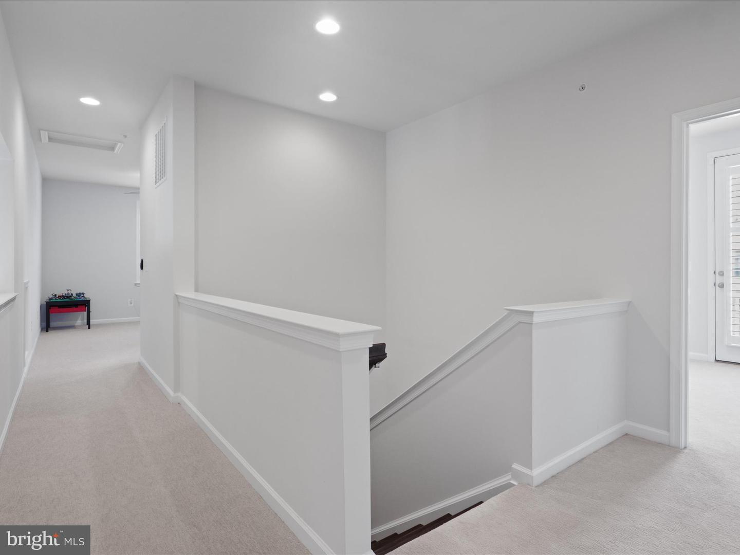 18206 THUNDERBOLT RD, DUMFRIES, Virginia 22026, 4 Bedrooms Bedrooms, 11 Rooms Rooms,3 BathroomsBathrooms,Residential,For sale,18206 THUNDERBOLT RD,VAPW2096294 MLS # VAPW2096294