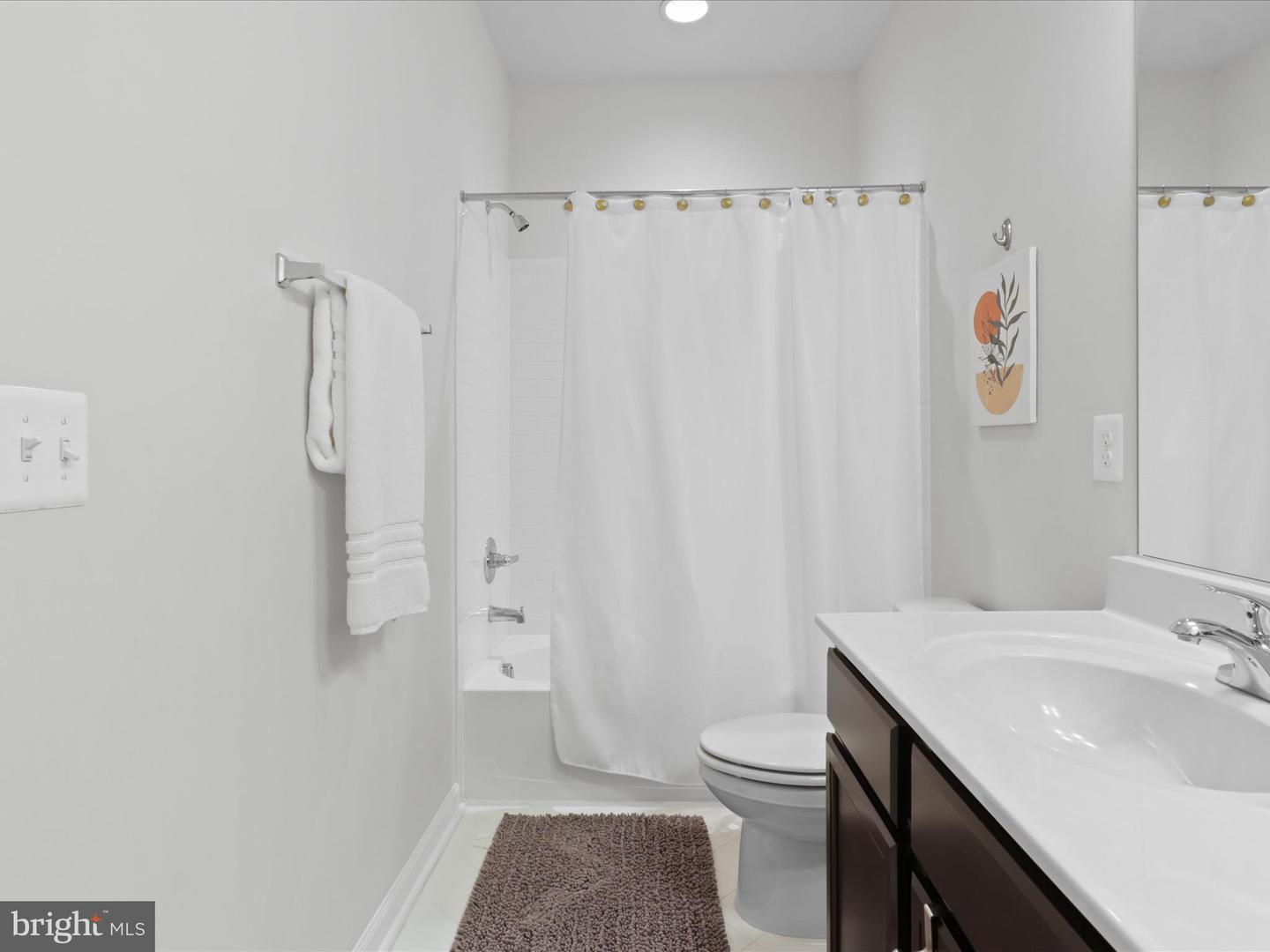 18206 THUNDERBOLT RD, DUMFRIES, Virginia 22026, 4 Bedrooms Bedrooms, 11 Rooms Rooms,3 BathroomsBathrooms,Residential,For sale,18206 THUNDERBOLT RD,VAPW2096294 MLS # VAPW2096294