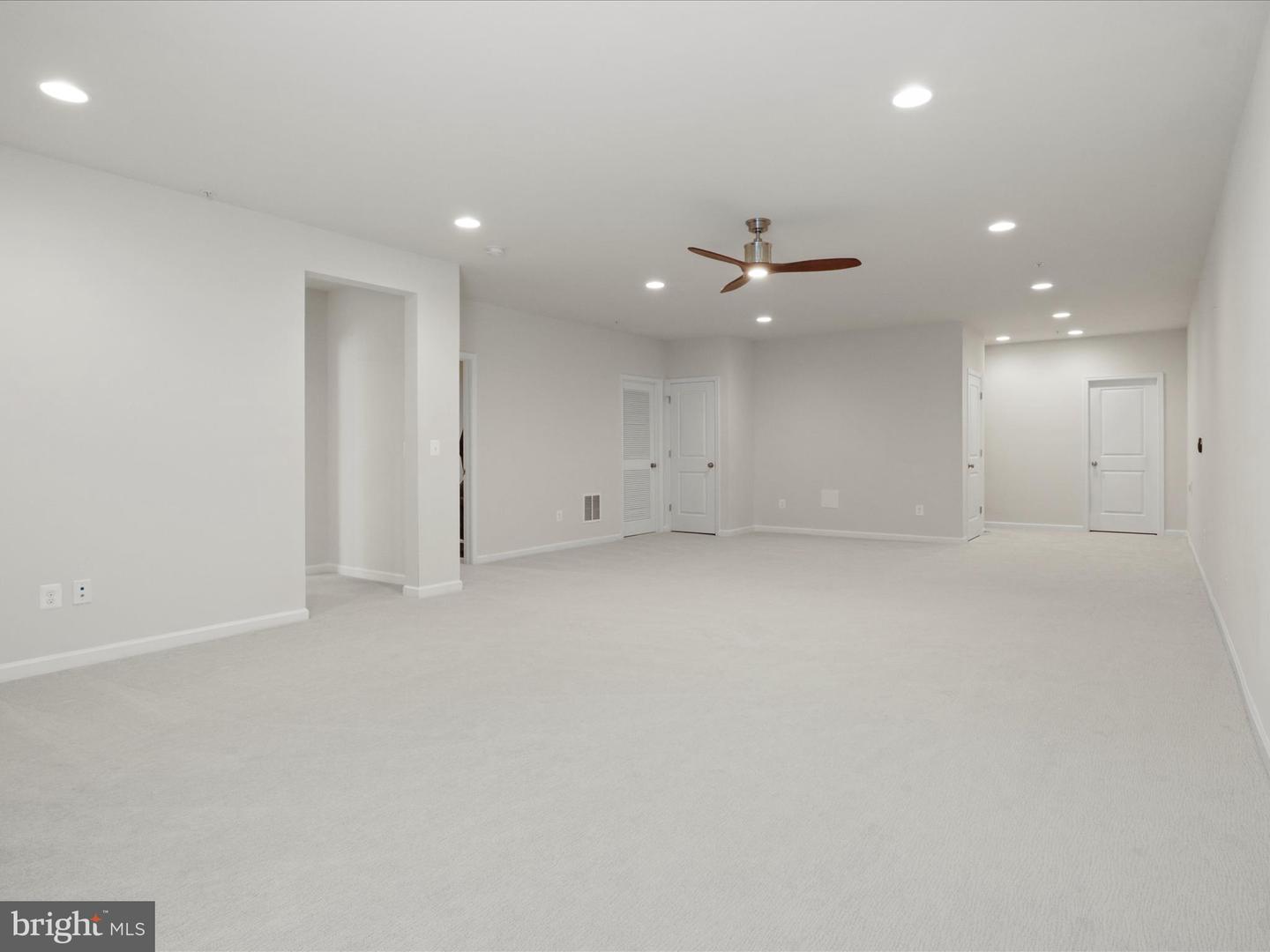 18206 THUNDERBOLT RD, DUMFRIES, Virginia 22026, 4 Bedrooms Bedrooms, 11 Rooms Rooms,3 BathroomsBathrooms,Residential,For sale,18206 THUNDERBOLT RD,VAPW2096294 MLS # VAPW2096294