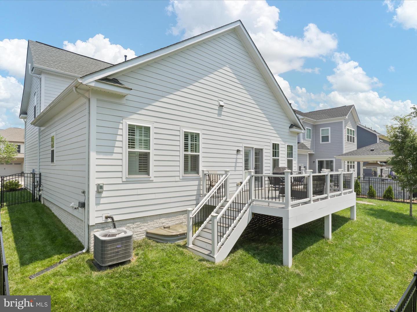 18206 THUNDERBOLT RD, DUMFRIES, Virginia 22026, 4 Bedrooms Bedrooms, 11 Rooms Rooms,3 BathroomsBathrooms,Residential,For sale,18206 THUNDERBOLT RD,VAPW2096294 MLS # VAPW2096294