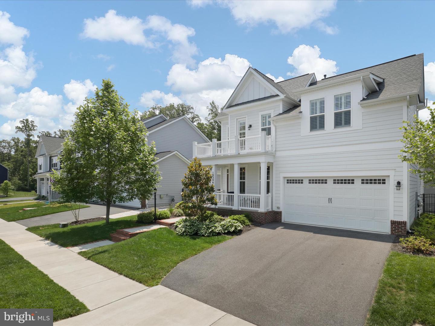 18206 THUNDERBOLT RD, DUMFRIES, Virginia 22026, 4 Bedrooms Bedrooms, 11 Rooms Rooms,3 BathroomsBathrooms,Residential,For sale,18206 THUNDERBOLT RD,VAPW2096294 MLS # VAPW2096294