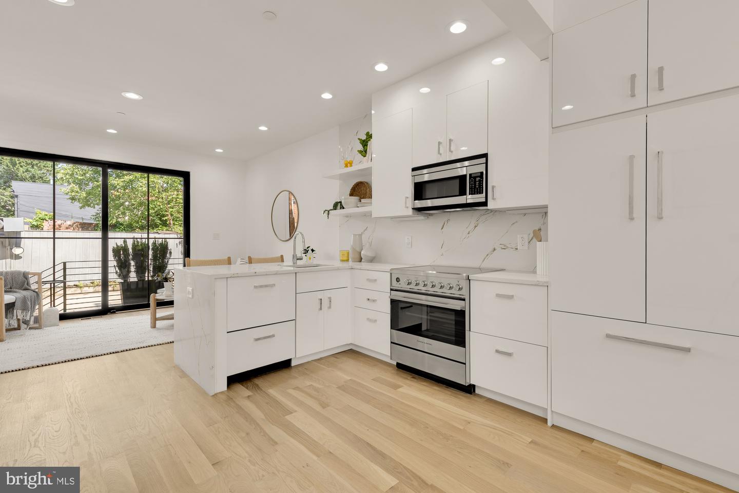 1205 10TH ST NW #A, WASHINGTON, District Of Columbia 20001, 4 Bedrooms Bedrooms, ,3 BathroomsBathrooms,Residential,For sale,1205 10TH ST NW #A,DCDC2204270 MLS # DCDC2204270