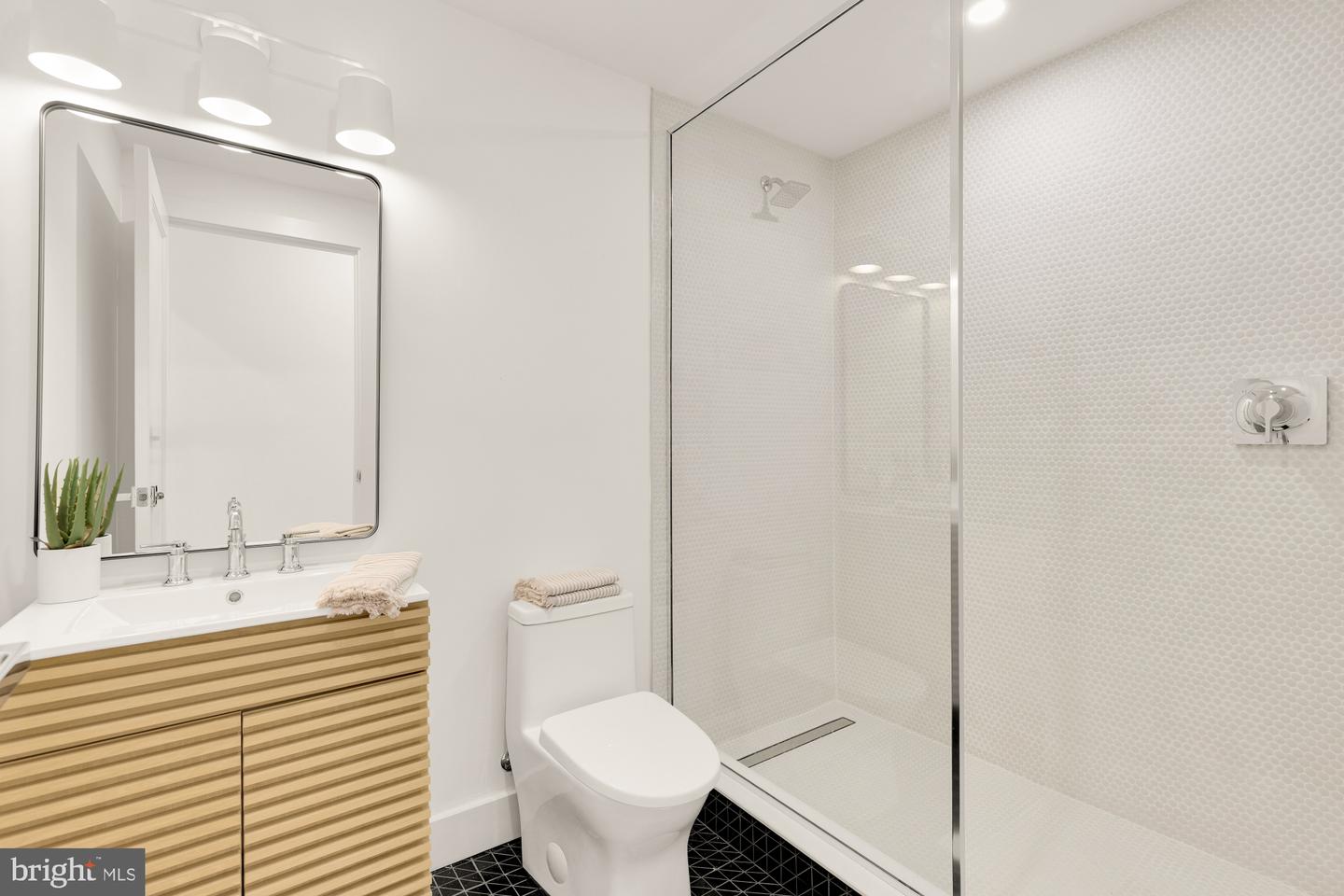 1205 10TH ST NW #A, WASHINGTON, District Of Columbia 20001, 4 Bedrooms Bedrooms, ,3 BathroomsBathrooms,Residential,For sale,1205 10TH ST NW #A,DCDC2204270 MLS # DCDC2204270