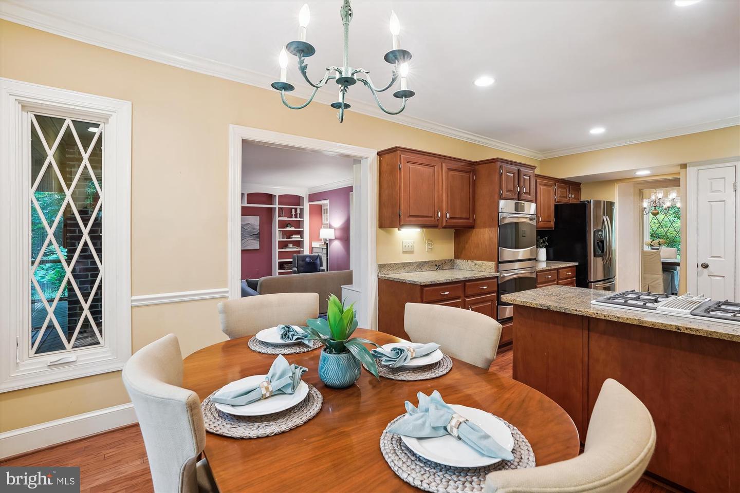 10217 WENDOVER DR, VIENNA, Virginia 22181, 4 Bedrooms Bedrooms, ,3 BathroomsBathrooms,Residential,For sale,10217 WENDOVER DR,VAFX2245662 MLS # VAFX2245662