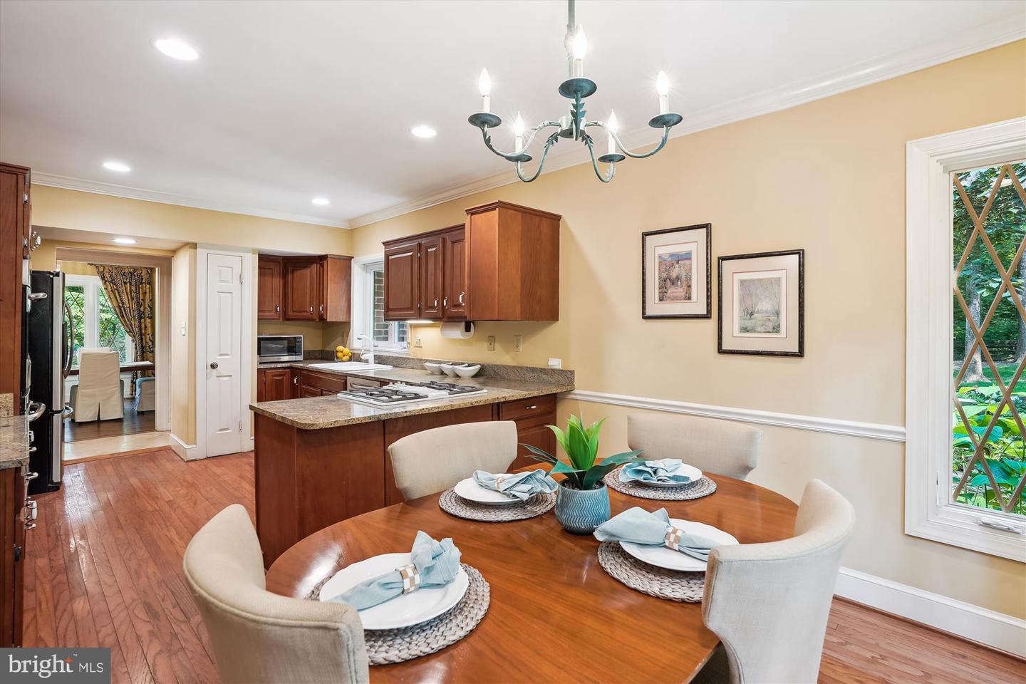 10217 WENDOVER DR, VIENNA, Virginia 22181, 4 Bedrooms Bedrooms, ,3 BathroomsBathrooms,Residential,For sale,10217 WENDOVER DR,VAFX2245662 MLS # VAFX2245662