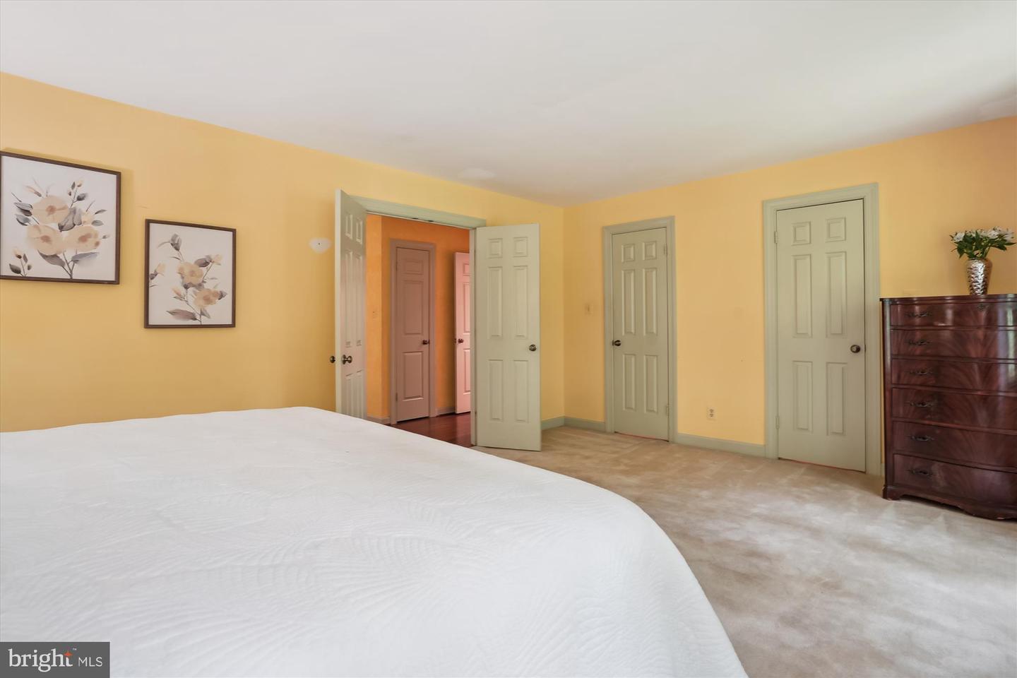10217 WENDOVER DR, VIENNA, Virginia 22181, 4 Bedrooms Bedrooms, ,3 BathroomsBathrooms,Residential,For sale,10217 WENDOVER DR,VAFX2245662 MLS # VAFX2245662