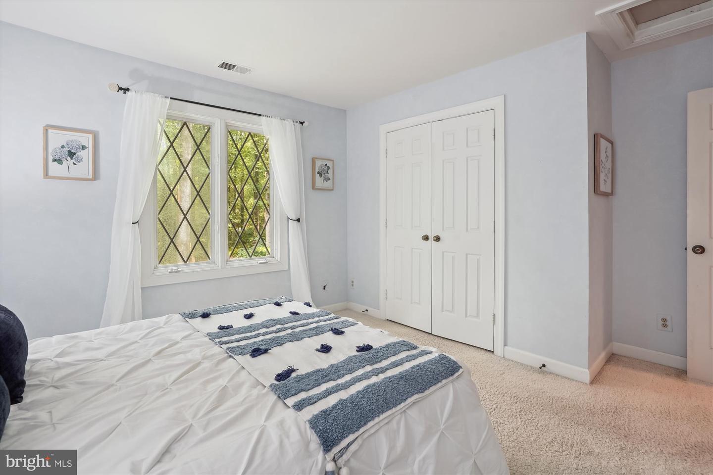 10217 WENDOVER DR, VIENNA, Virginia 22181, 4 Bedrooms Bedrooms, ,3 BathroomsBathrooms,Residential,For sale,10217 WENDOVER DR,VAFX2245662 MLS # VAFX2245662