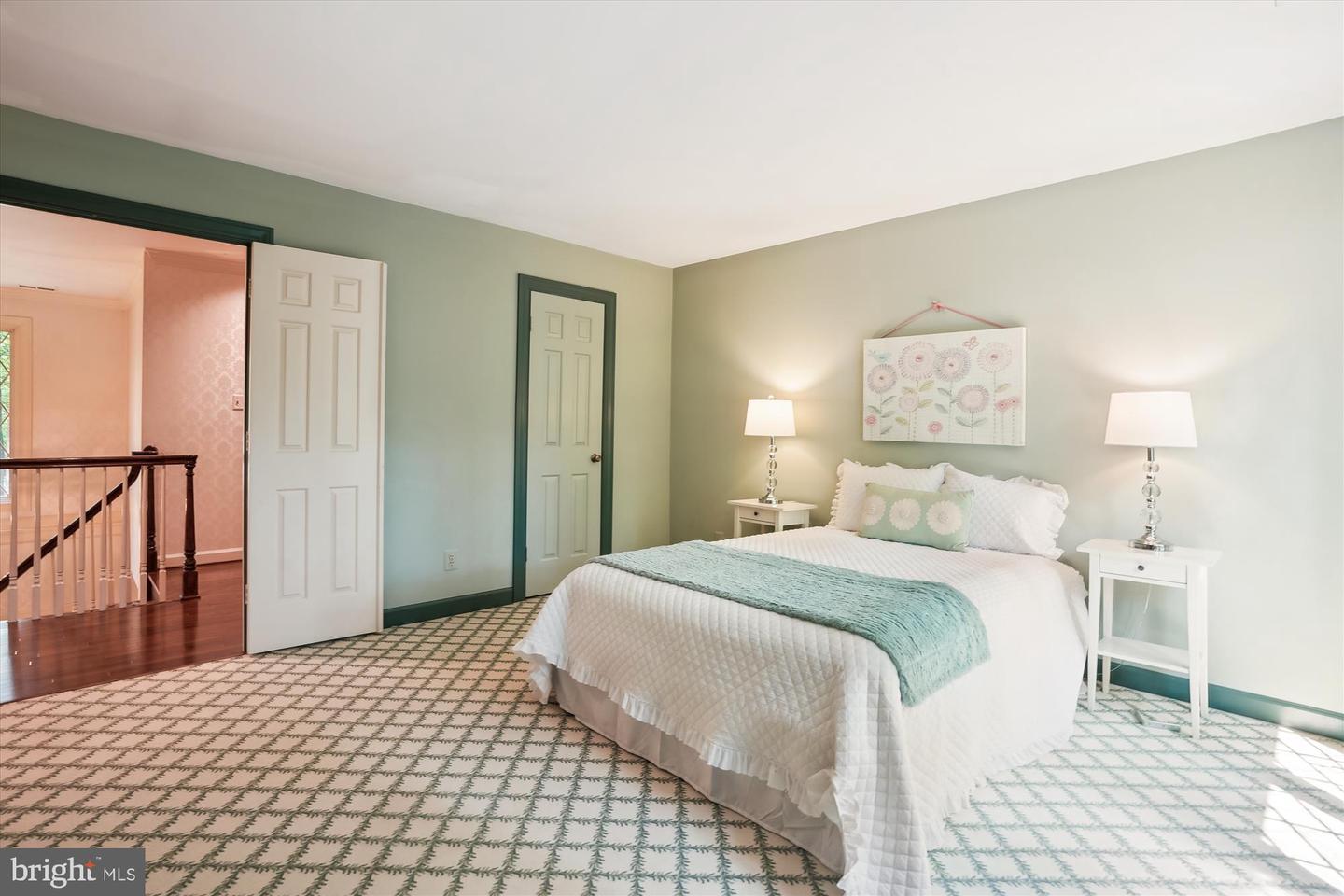 10217 WENDOVER DR, VIENNA, Virginia 22181, 4 Bedrooms Bedrooms, ,3 BathroomsBathrooms,Residential,For sale,10217 WENDOVER DR,VAFX2245662 MLS # VAFX2245662